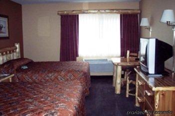 Pine Peaks Lodge & Suites Cross Lake Room photo